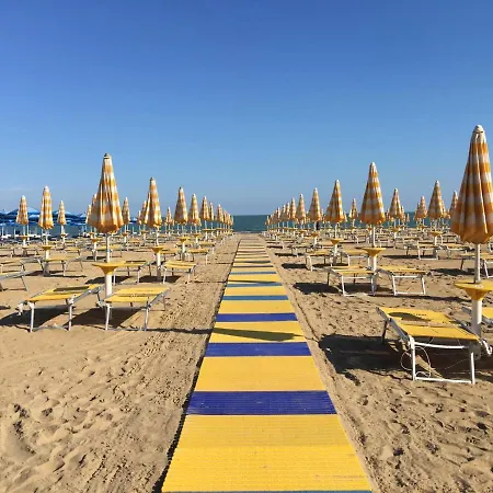 App. Marcopolo - 100mt Dal Mare Apartmán *